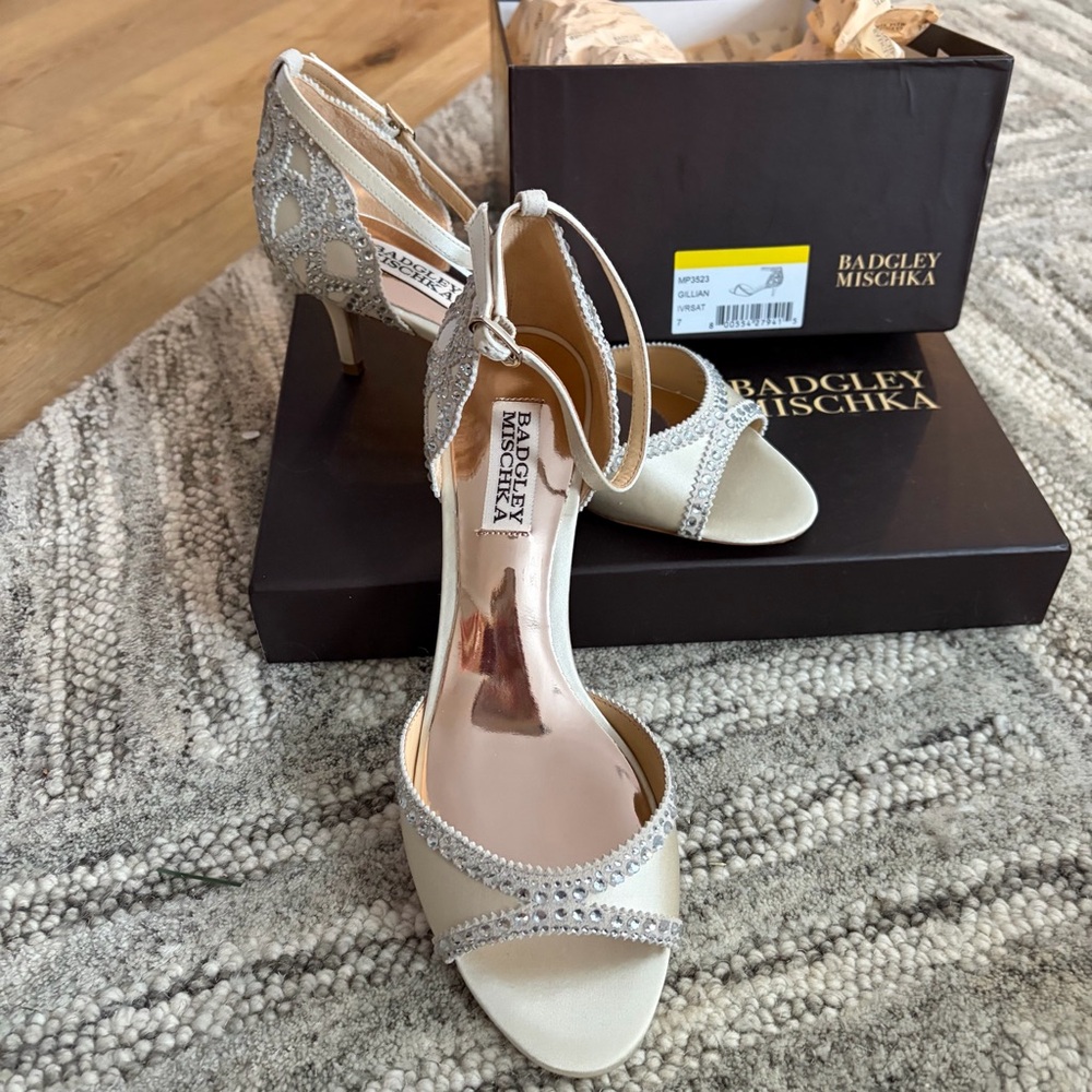 Badgley Mischka Satin and Glitter Heels
